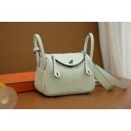 Hermes Mini Lindy 19cm Bag in original swift leather vert fizz with silver hardware(handmade)