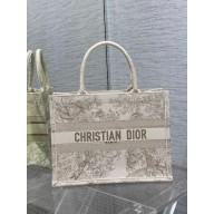 Dior Medium Book Tote Bag in Jardin d'Hiver Embroidery with Metallic Thread White/Gold 2022