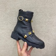 VALENTINO ROMAN STUD CALFSKIN COMBAT BOOT 40MM BLACK