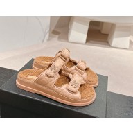 Chanel CC Logo Beach Mules Sandals Shearling 03 2024