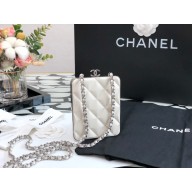 chanel WHITE lambskin Clutch with Chain AP2497 2022