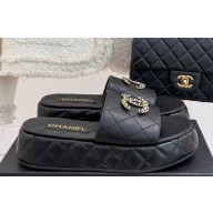 Chanel Lambskin Quilting mules with CC logo black 2025