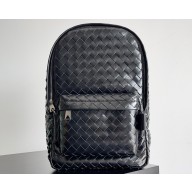 Bottega Veneta Small Intrecciato leather Backpack Bag Black 2023