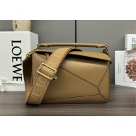 LOEWE Small Puzzle bag insatin calfskin clay green 2024