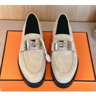 Hermes Hot loafer in suede calfskin with palladium-plated oversized Kelly buckle beige camel  2024