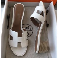 Hermes Heel 5cm Oasis Slipper Sandals in Patent Calfskin White