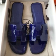 Hermes Oran Flat Slipper Sandals in Patent Calfskin Dark Blue