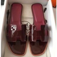Hermes Oran Flat Slipper Sandals in Patent Calfskin Burgundy/Purple