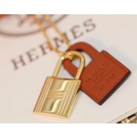 Hermes O'Kelly Pendant Necklace 06 2020