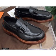 Tod's Spiga Loafers in Brushed leather with Chain Black