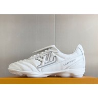 Louis Vuitton women/men 1AHDOD LV Footprint Soccer Sneaker White Plain calf leather 2025