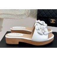 Chanel Camellia lambskin slippers heel 4cm white 2025