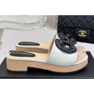 Chanel Camellia lambskin slippers heel 4cm ivory/black 2025