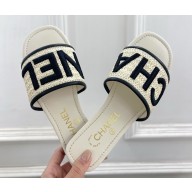 ‎Chanel flat slippers with embroid logo white 2025