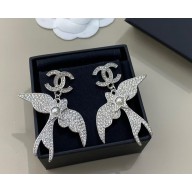 Chanel Pendant Earrings Metal, Glass Pearls & Strass Silver, Pearly White & Crystal ABF754 2025