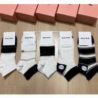 MIU MIU Socks 052117 2025