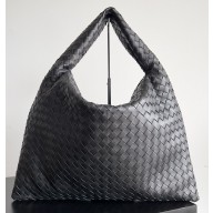 Bottega Veneta Large Hop Shoulder bag with Intrecciato craftsmanship in calf leather black 2025