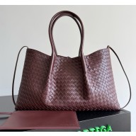 Bottega Veneta medium Pinacoteca Reversible tote bag in Intrecciato silky calf leather  Madder brown/lunar 2025