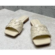Bottega Veneta Parco Flat Mule sandal in soft Intrecciato leather Sea salt 2025