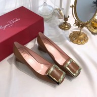 Roger Vivier Heel 4.5cm calfskin metal Buckle Pumps brown 2019