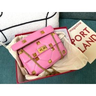 valentino MEDIUM ROMAN STUD THE SHOULDER BAG IN NAPPA WITH CHAIN pink 2022