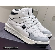 Valentino Mid-Top ONE STUD Sneakers 09 2022