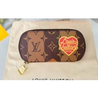 Louis Vuitton GM Glasses Case 01