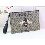 Gucci Bee Print GG Supreme Pouch 473904 