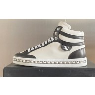 Chanel CC Logo Chain High Top Sneakers 01 2023