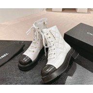 Chanel Crinkled Calfskin Quilting Combat Boots with CC logo White 1028-2024