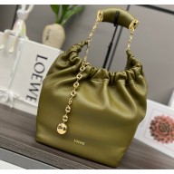 Loewe Small Squeeze bag in nappa lambskin Green