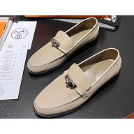 Hermes Destin loafer in calfskin Beige with iconic palladium-plated Kelly buckle