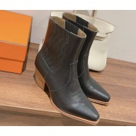 Hermes Vegas ankle boots in calfskin Black