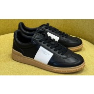 Valentino Upvillage Women/Men low top Sneakers in calfskin leather with band 05 2024