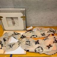 louis vuitton MONOGRAM BANDEAU WHITE 2023