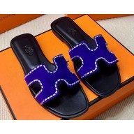Hermes Oran sandals Blue in suede goatskin with iconic "H" cut-out and rhinestone details Top Quality 2024
