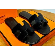 Hermes Oran sandals Black in velvet with iconic "H" cut-out details Top Quality 2024