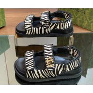 Gucci Women's sandals with Double G in Leopard Print 01 2024