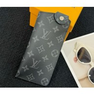 Louis Vuitton Woody Sunglasses Case 04 2024