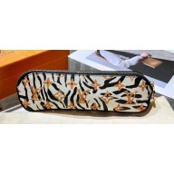 Louis Vuitton Elizabeth Pencil Pouch 07 2024