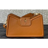 Valentino VLogo Leather shoulder bag in grainy calfskin Brown 2024
