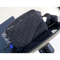 Dior Saddle Triple Pouch Bag in Black Dior Oblique Jacquard 2024