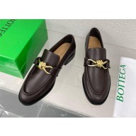 Bottega Veneta Astaire Loafer with signature metallic knot Fondant 2024