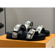 Louis Vuitton Bom Dia Flat Comfort Mule black raffia 2024