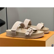 Louis Vuitton Bom Dia Flat Comfort Mule in beige suede leather 2024