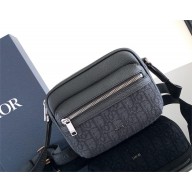 dior mini Rider 2.0 Zipped Messenger Bag in Black Dior Oblique Jacquard and Black Grained Calfskin 2024