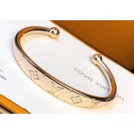 Louis Vuitton Monogram LV Bracelet Yellow Gold