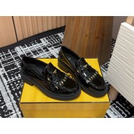 Fendi  logo-plaque leather Loafers in black 2024