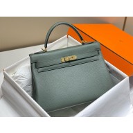 Hermes Kelly 25 Bag In togo Leather VERT AMANDE with gold hardware