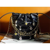 Chanel Shiny Lambskin, Bijoux Charms & Gold-Tone Metal CHANEL 22 Mini Handbag AS3980 Black